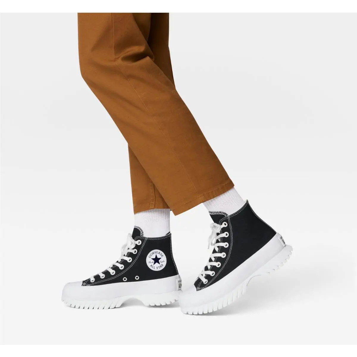 Converse shoes - Black/White 8