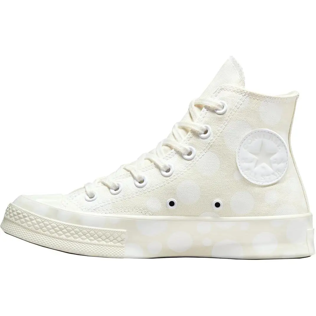 Converse shoes - White 1