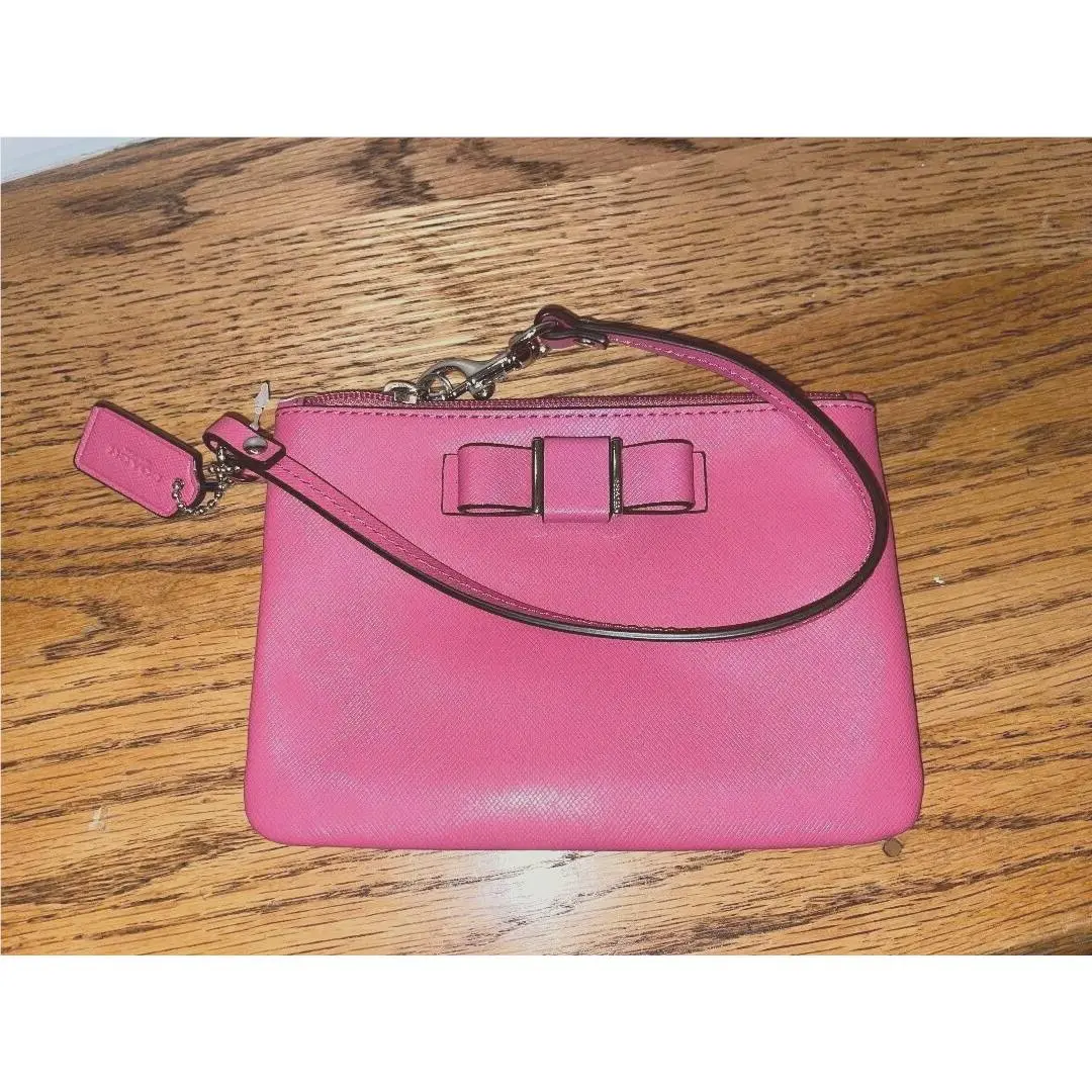 w Tags Coach Darcy Saffiano Leather Strawberry Pink Wristlet 51672