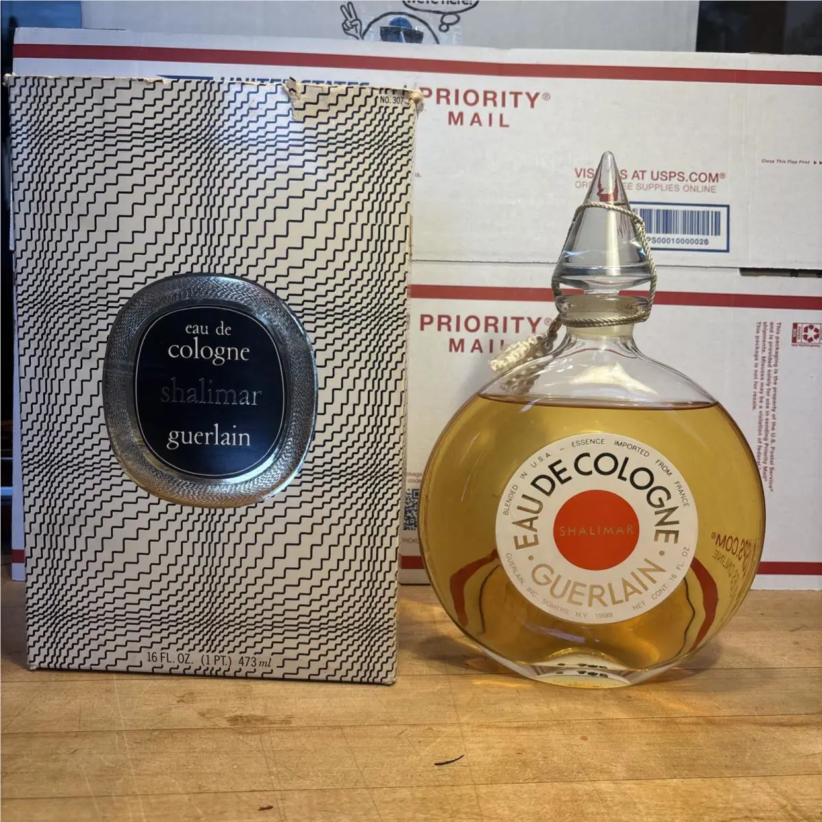 Guerlain Vintage Shalimar Xlarge 16oz Eau de Cologne Perfume Glassstopper