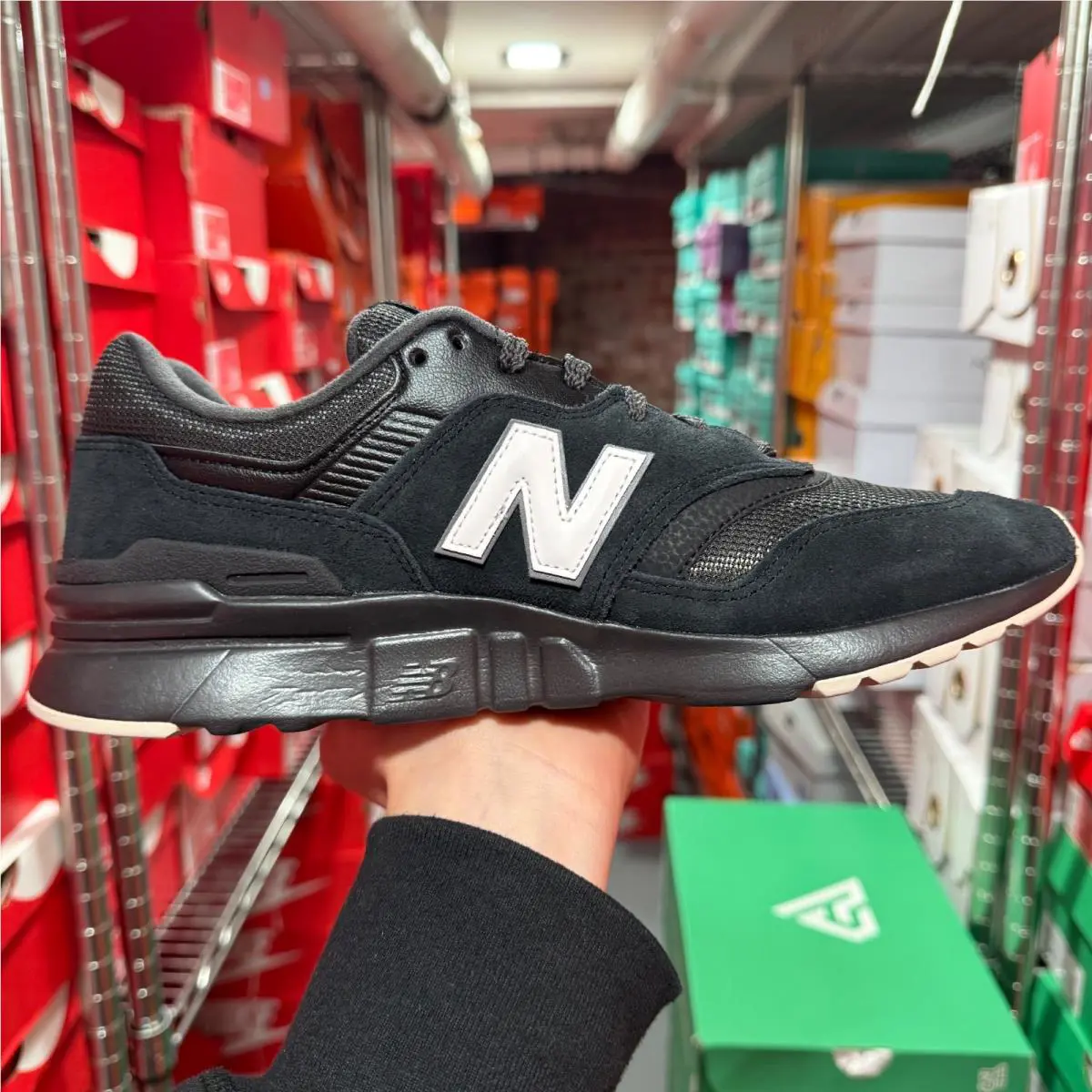 New Balance shoes - New Balance 997H - Black 8