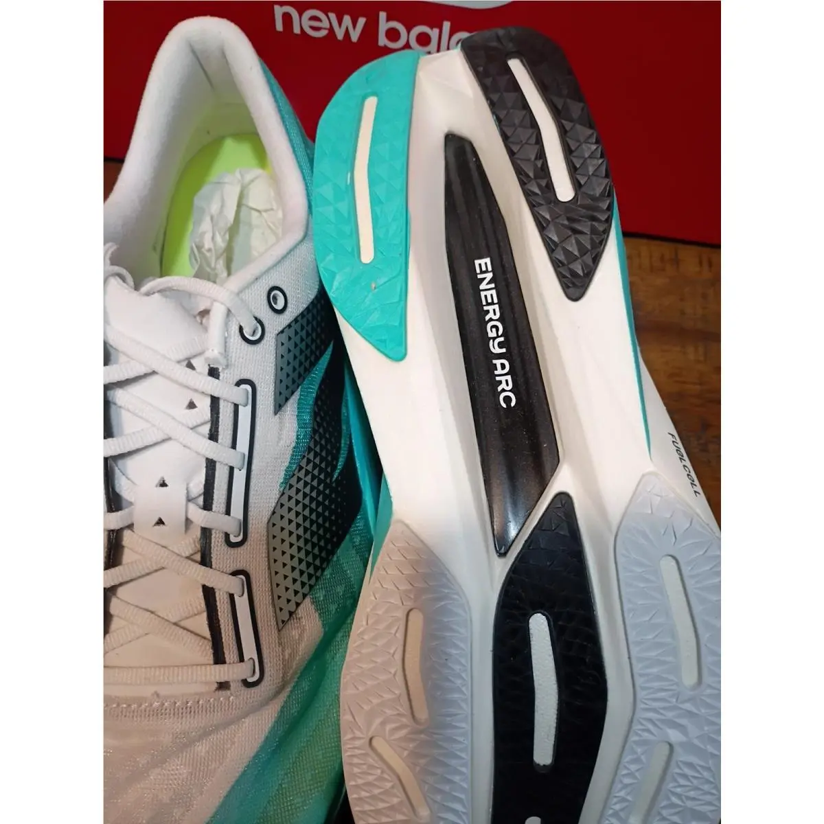 New Balance shoes - New Balance FuelCell SuperComp Elite v4 - MRCELCP4 - cyber jade 10