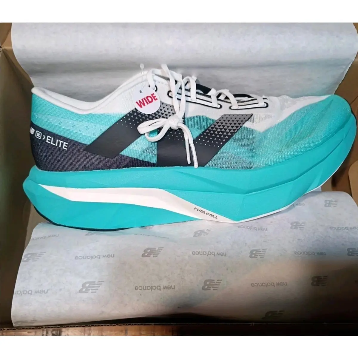 New Balance shoes - New Balance FuelCell SuperComp Elite v4 - MRCELCP4 - cyber jade 1