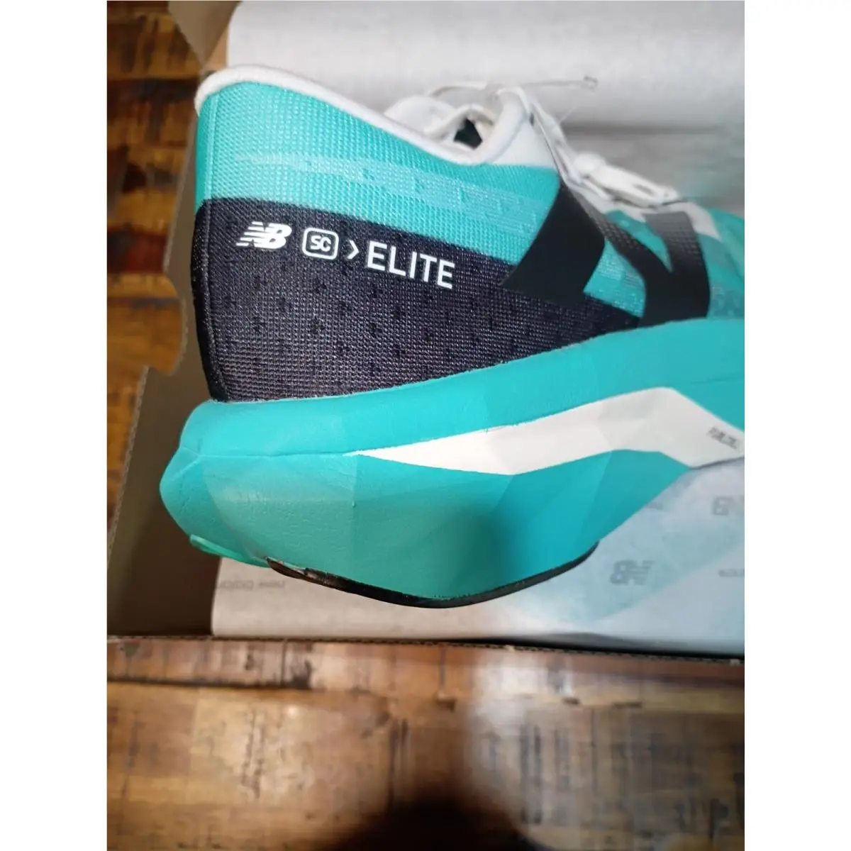 New Balance shoes - New Balance FuelCell SuperComp Elite v4 - MRCELCP4 - cyber jade 3