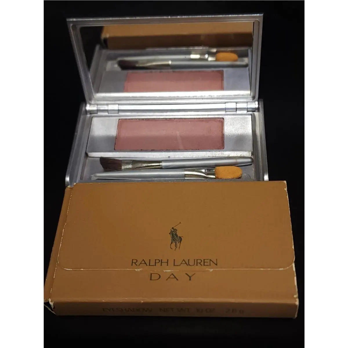Nos Ralph Lauren -02 Plum- Eyeshadow .10OZ