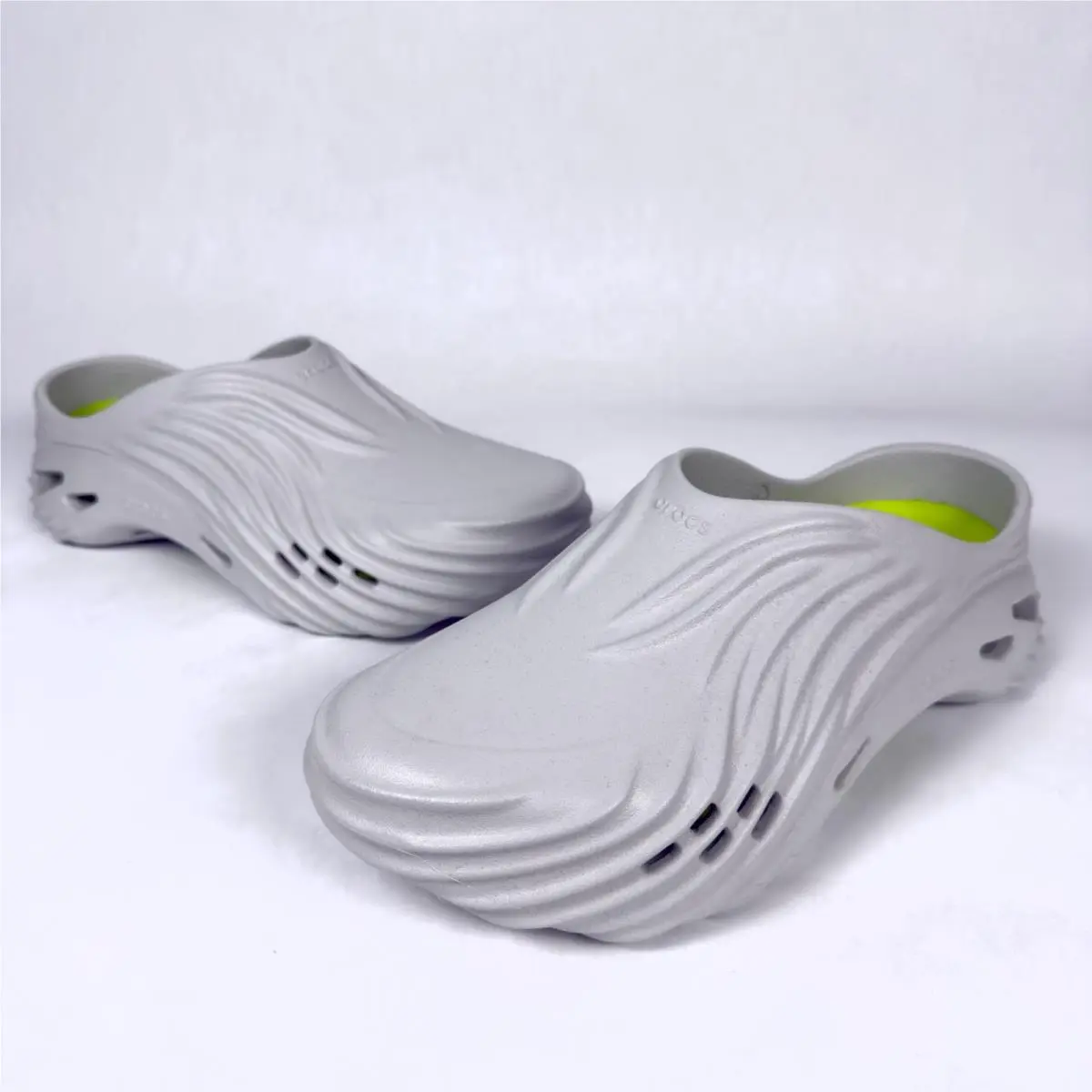Crocs Echo Wave Grey Atmosphere Lime Punch Men`s Slip-on Shoe Size 12
