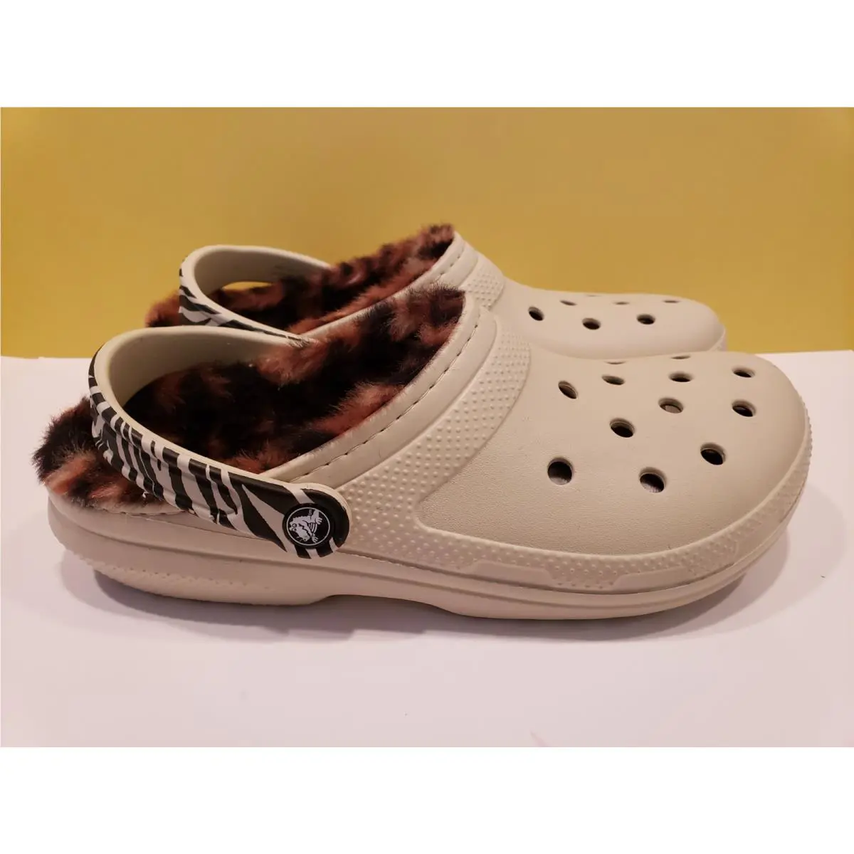 Crocs shoes - tan 2