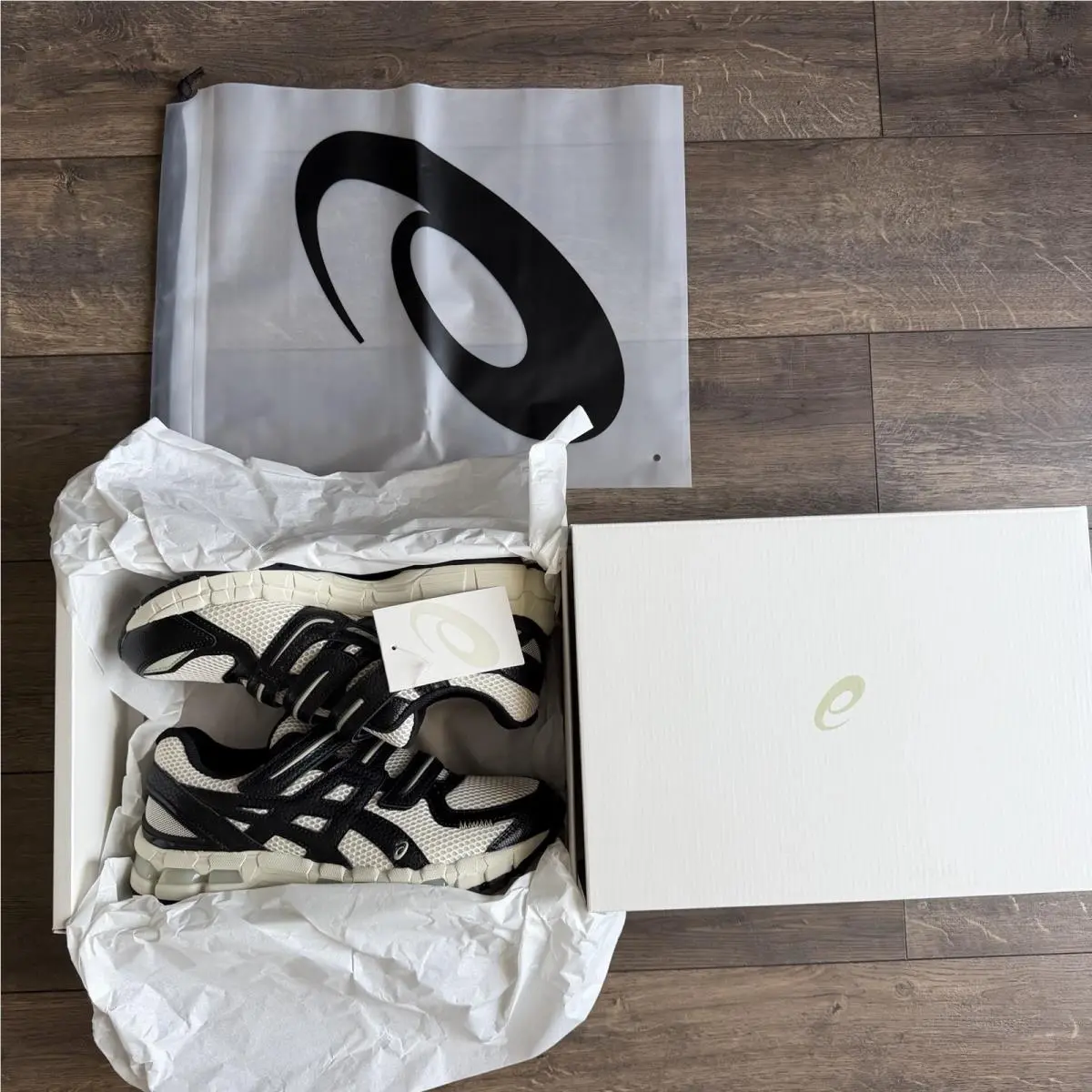 Asics shoes - ASICS Gel Kayano 20 - Gel Kayano - 1203A499-020 - Black And White (UPC: 4570158093866) 5