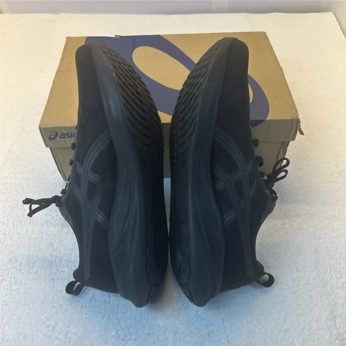 Asics shoes - ASICS Gel-Pulse 16 - 1011B962 - Black 1