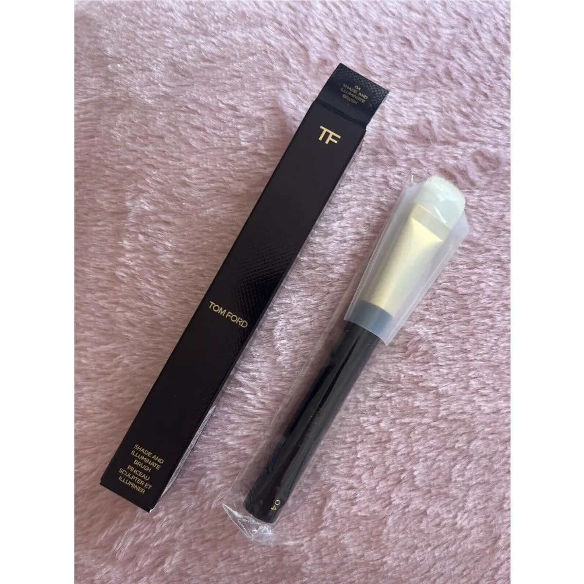 Tom Ford 04 Shade Illuminate Brush