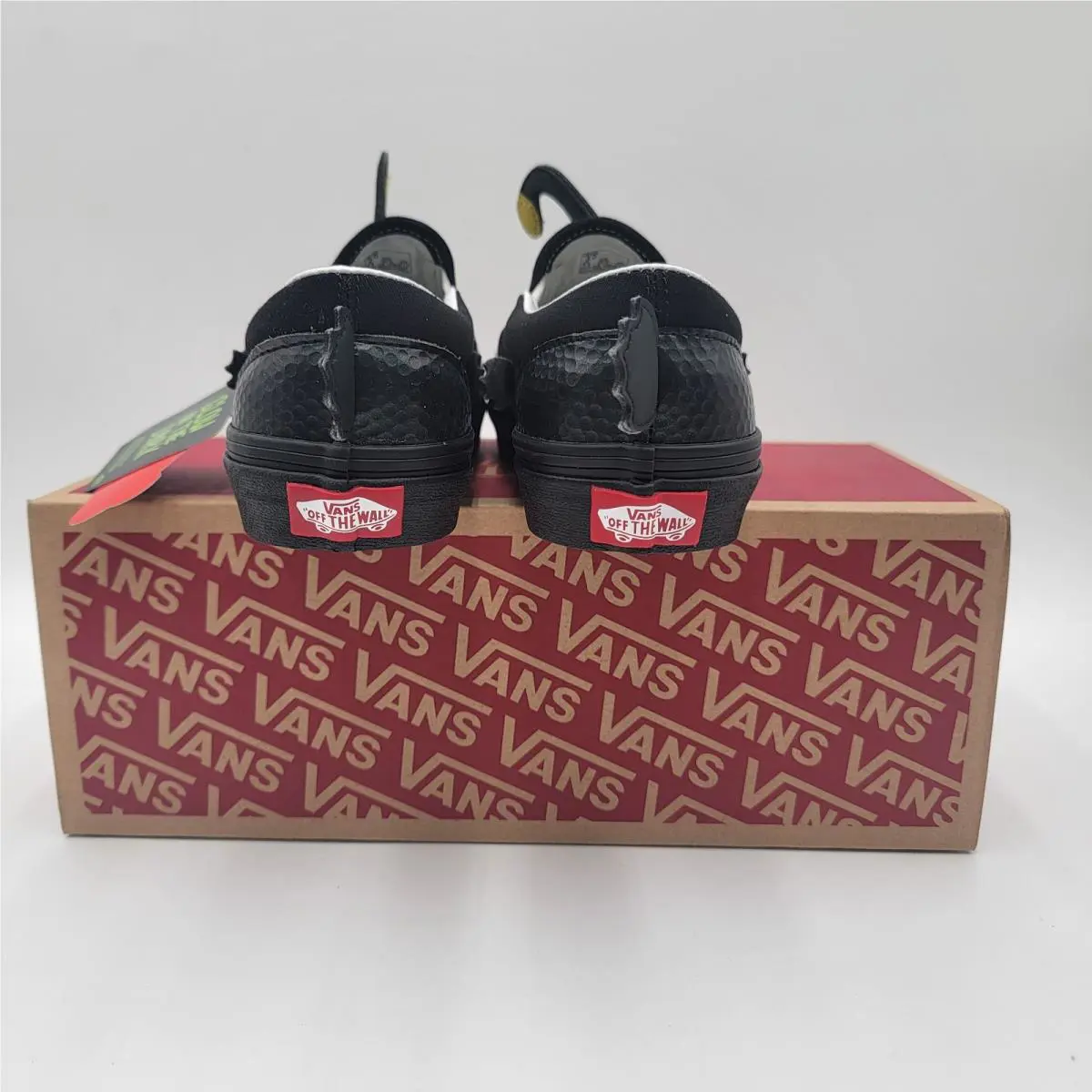 Vans shoes - VANS Classic Slip-On - Classic - Black 10