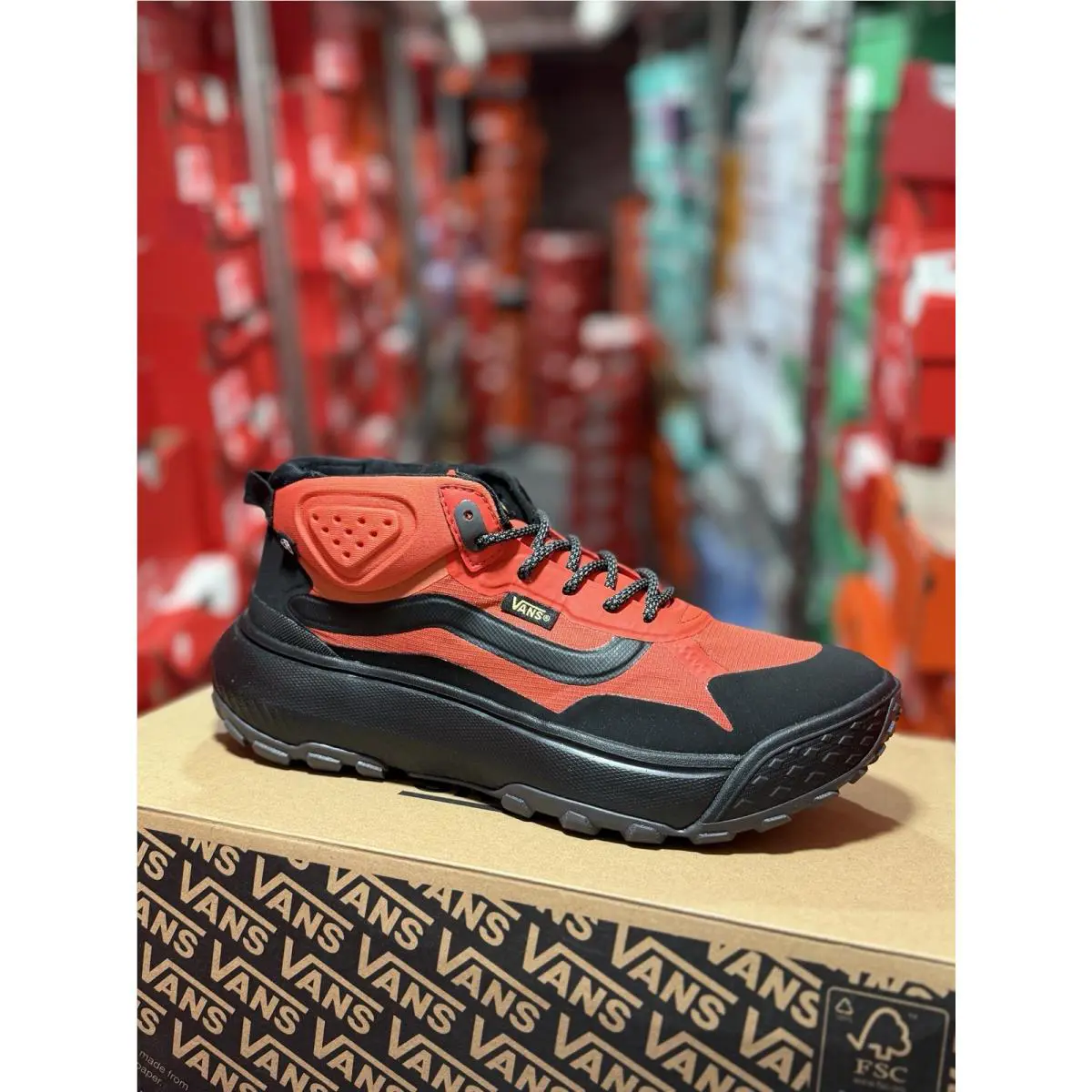 Vans shoes - VANS MTE - MTE - VN000CVVORB - Orange 11