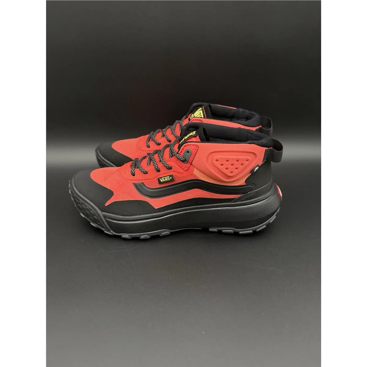 Vans shoes - VANS MTE - MTE - VN000CVVORB - Orange 1