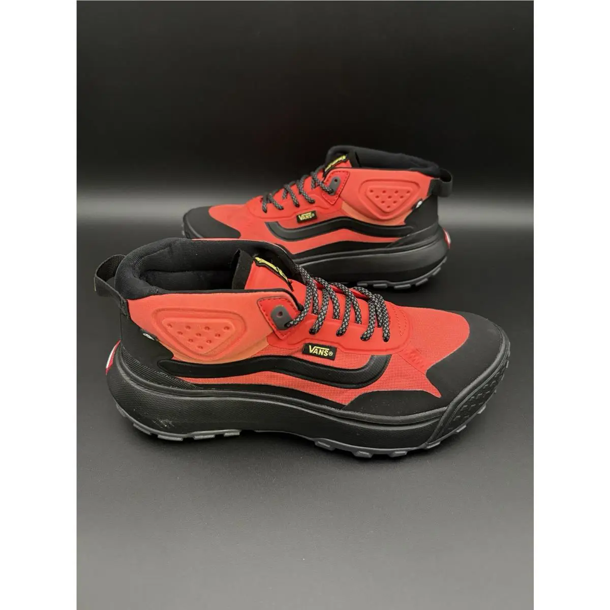 Vans shoes - VANS MTE - MTE - VN000CVVORB - Orange 28