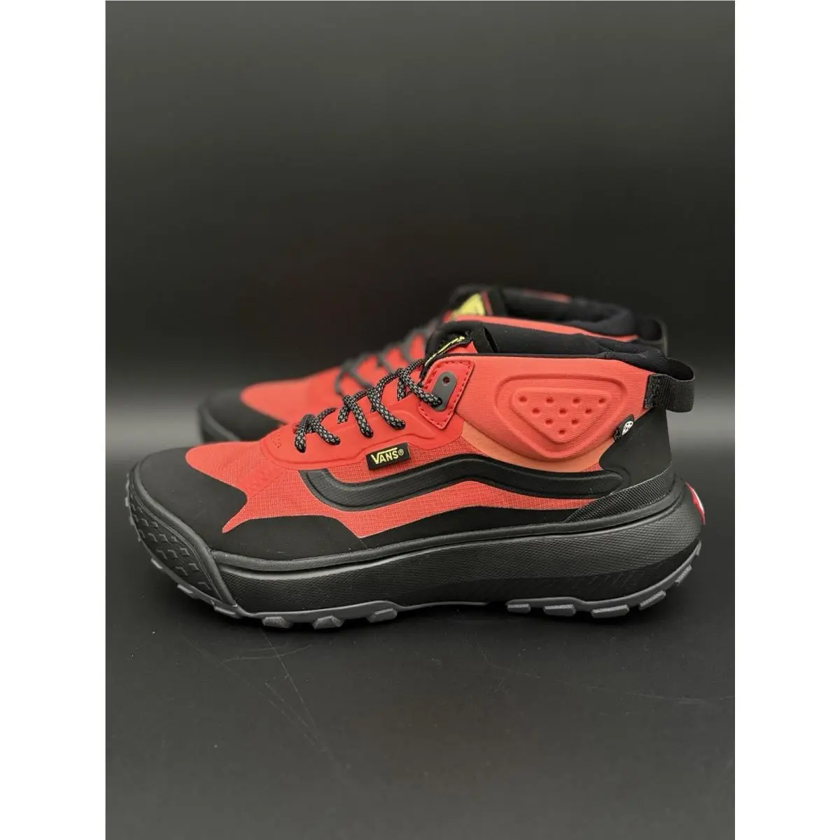 Vans shoes - VANS MTE - MTE - VN000CVVORB - Orange 23