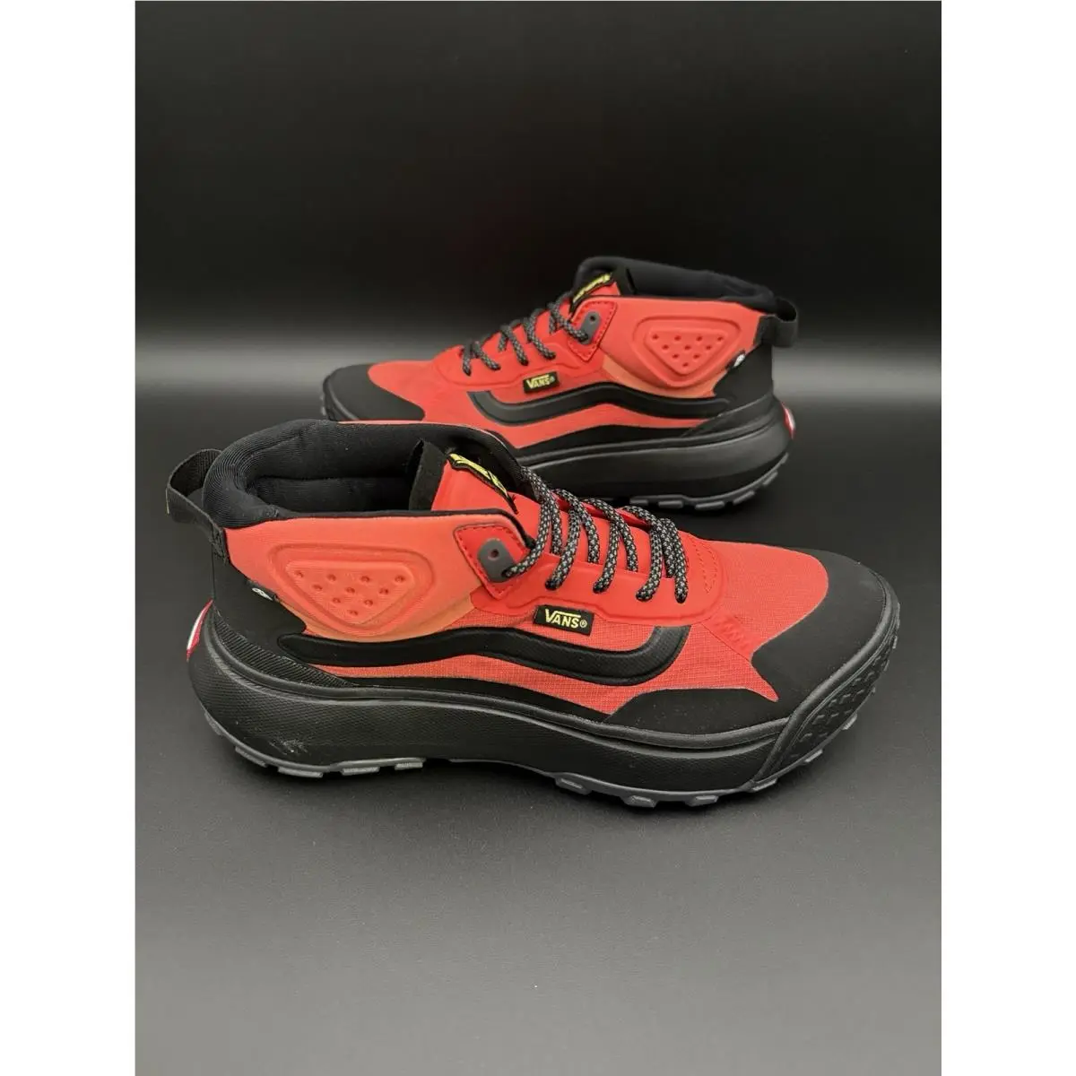 Vans shoes - VANS MTE - MTE - VN000CVVORB - Orange 28