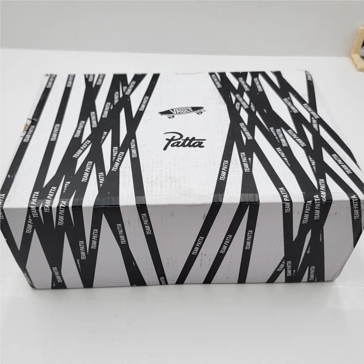 Vans shoes - Vans Sk8-Hi Reissue VI Patta Mean Eyed Cat - VN0A4BVH5X0 - Black 7
