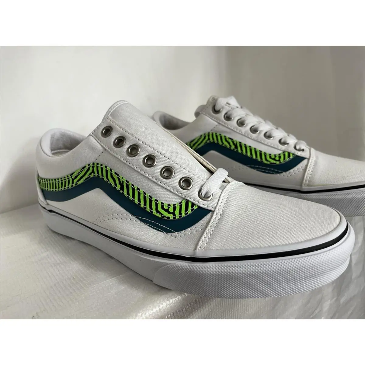Vans shoes - VANS Old Skool - Old Skool - VN0A3WKT4S4 - White (UPC: 194902690916) 1
