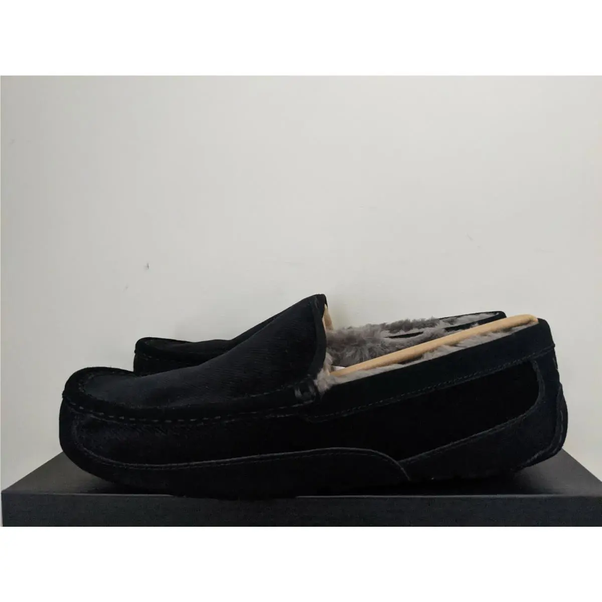UGG shoes - Ugg Australia Ascot Corduroy II - Black 0