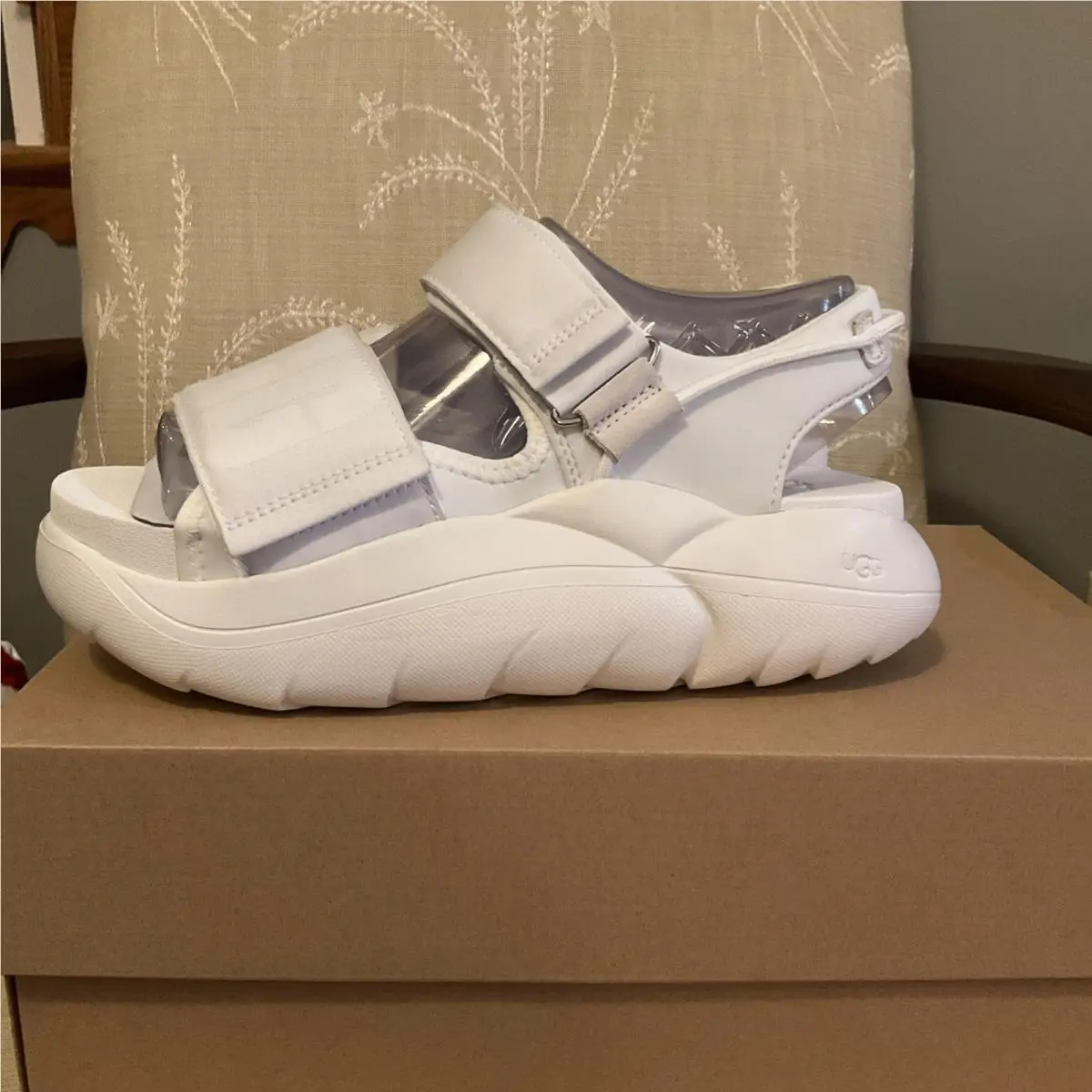 UGG shoes - UGG La Cloud Sport Sandal - White 3