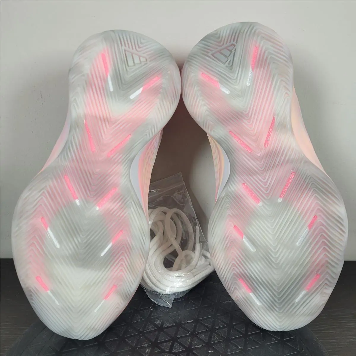 Adidas shoes - Adidas Anthony Edwards 1 J Low - JR3916 - Pink 4