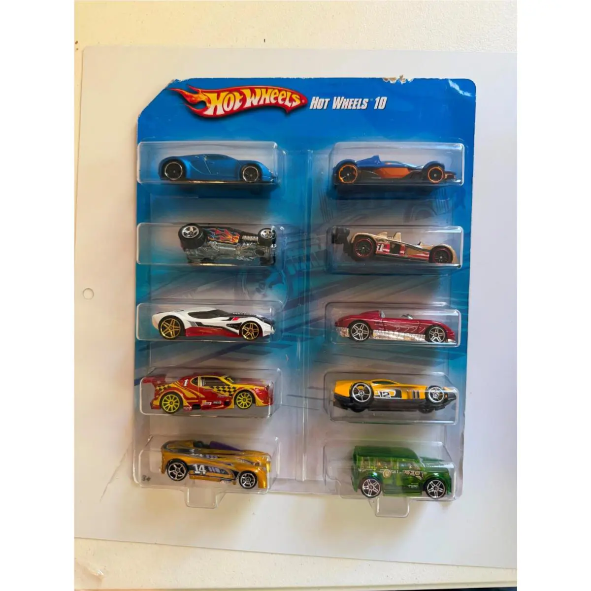 Hot Wheels 2010 Blue Bugatti Veyron Wal-mart Exclusive 10 Pack Htf K1