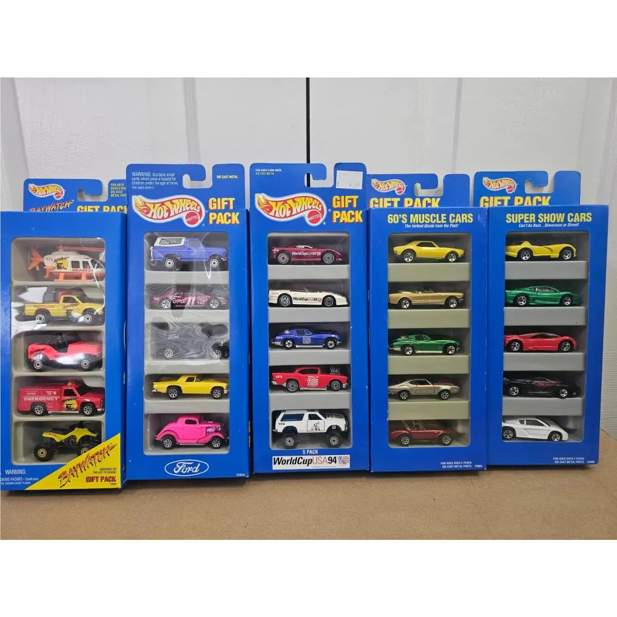 Vintage Hot Wheels 5 Car Gift Packs Ford Baywatch Worldcup Muscle Super Show