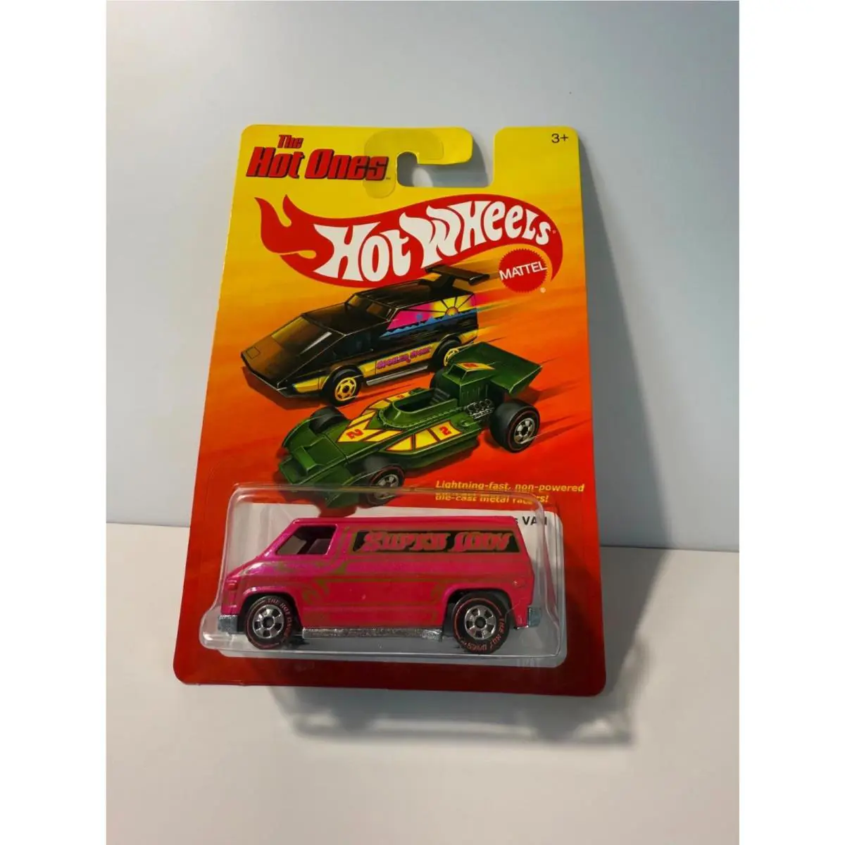 Hot Wheels The Hot Ones Super Van Chase A16