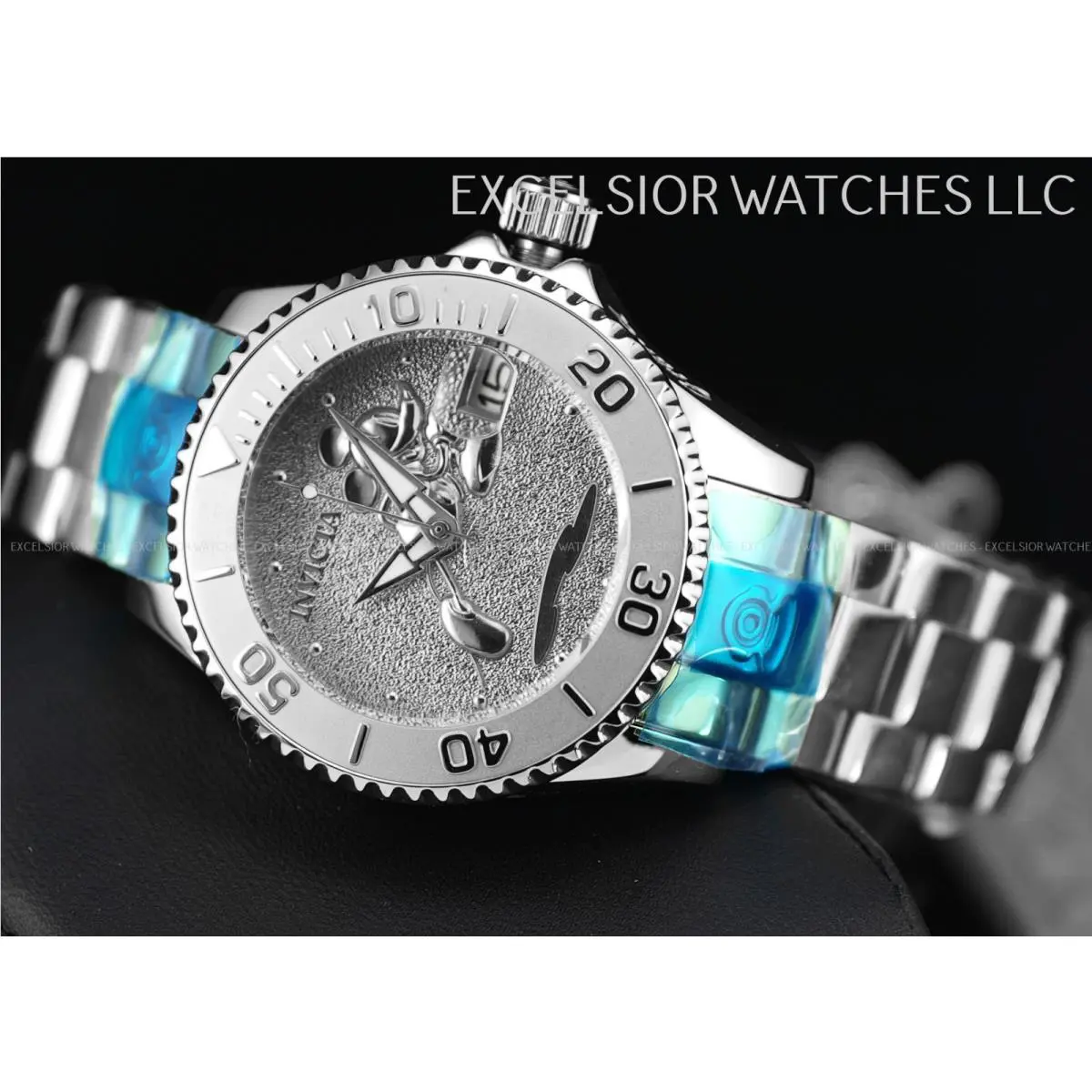 Invicta Disney Women`s 38mm Grand Diver NH35 Automatic Silver Dial SS Watch