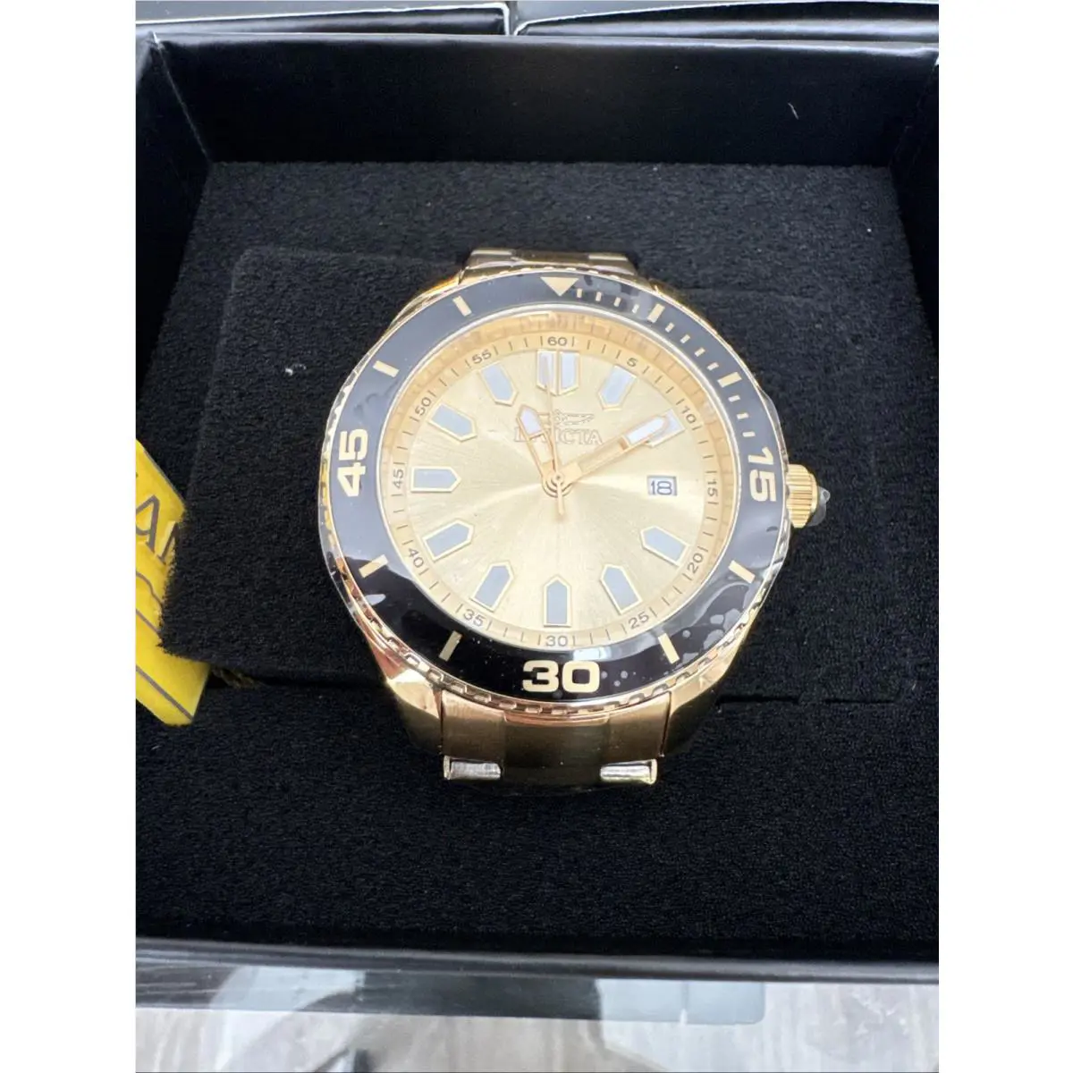 Invicta Pro Diver Gold / Black Men`s Watch - 43mm Gold 30025