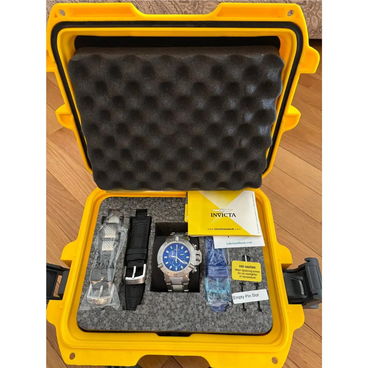 Invicta Noma Iii Sobaqua Chronog.lim Edit 1581/3200 500M IN A Box Mod. 6688