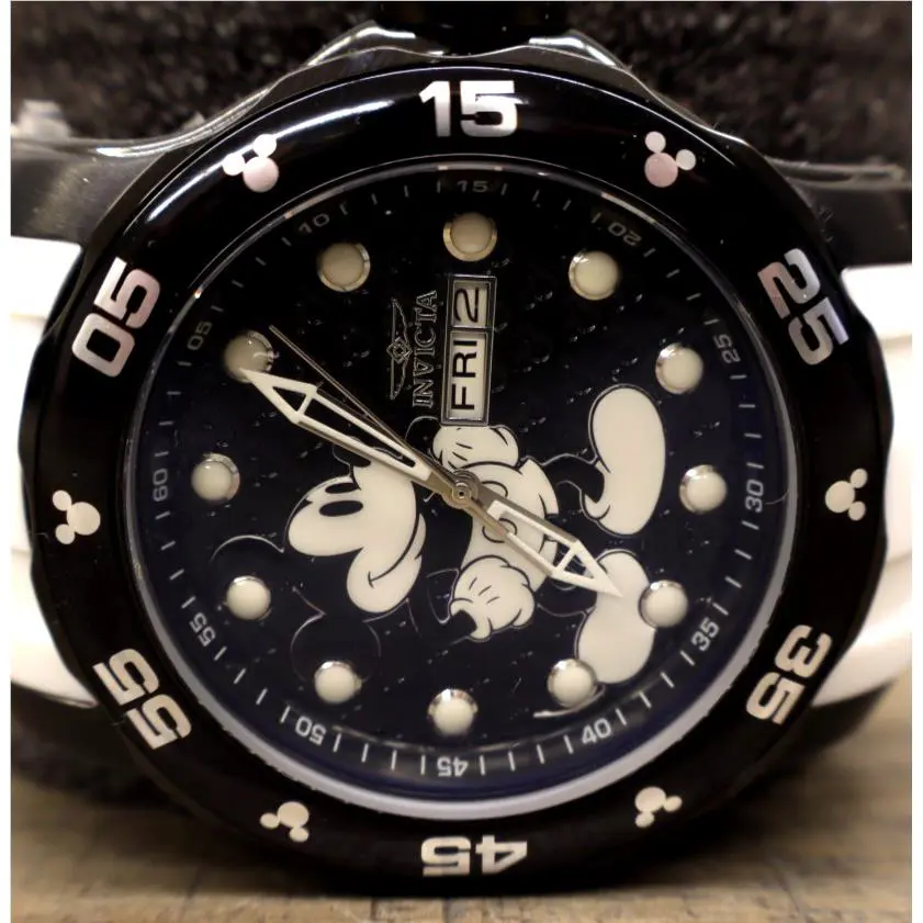 Invicta 23765 48mm Disney Limited Edition Mickey Mouse Men`s Watch w/ Case