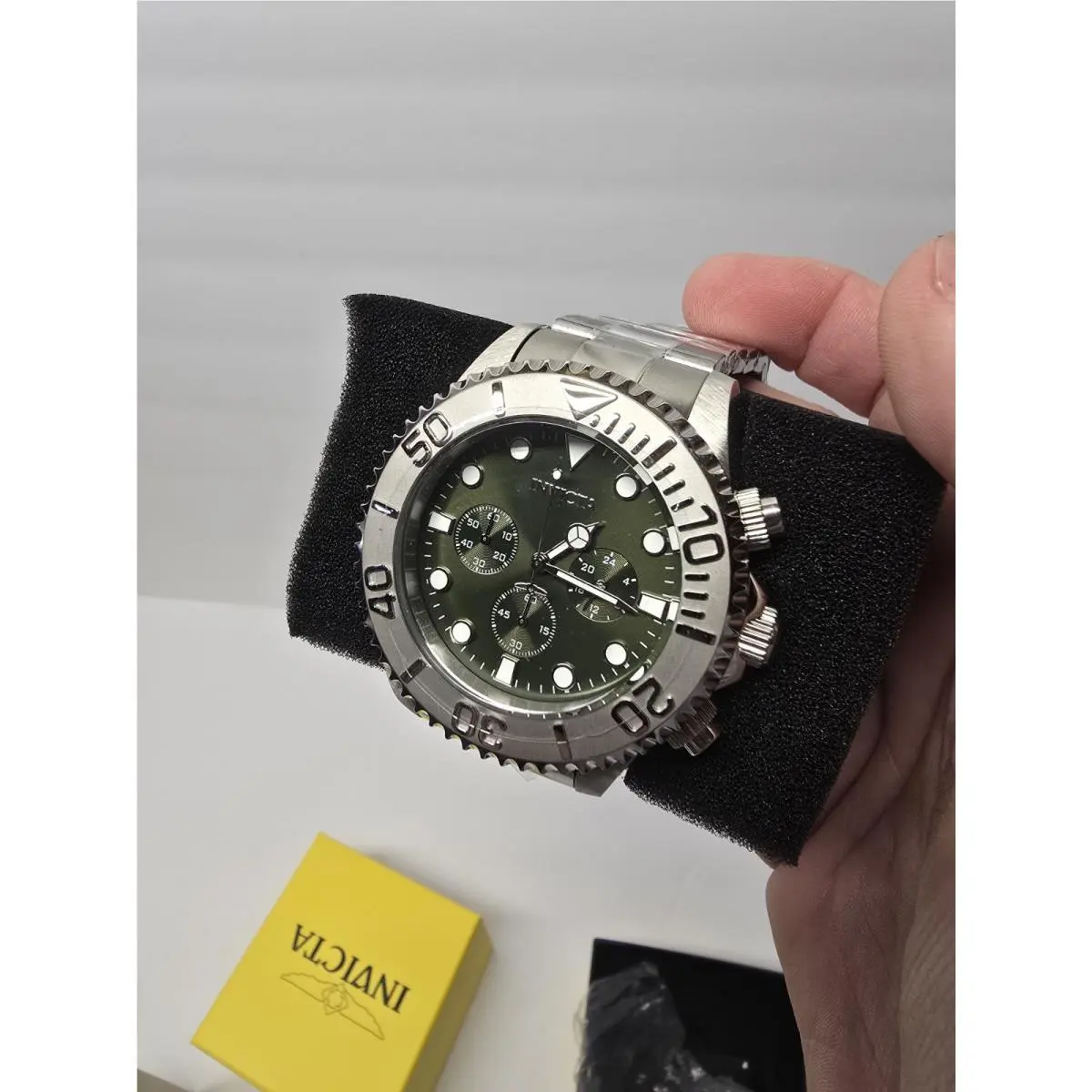 Invicta Pro Diver Menmodel 49214 - Men`s Watch Quartz -47mm