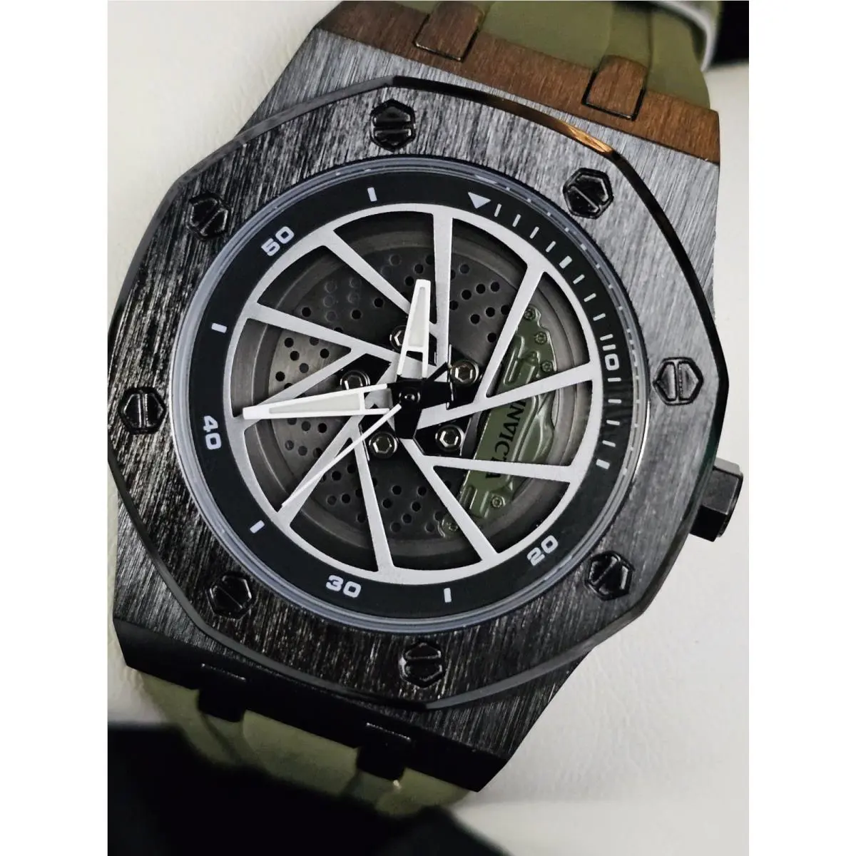 Invicta Racing - Speedway Rim - Disc Brake - Green Black Quartz - Mens Watch