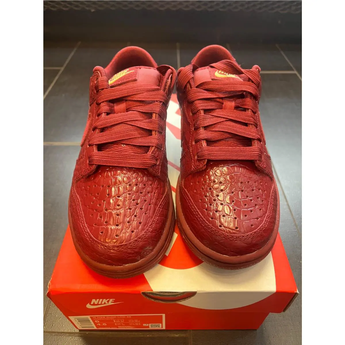 Nike shoes - HV4388600 - HV4388-600 - Red 1