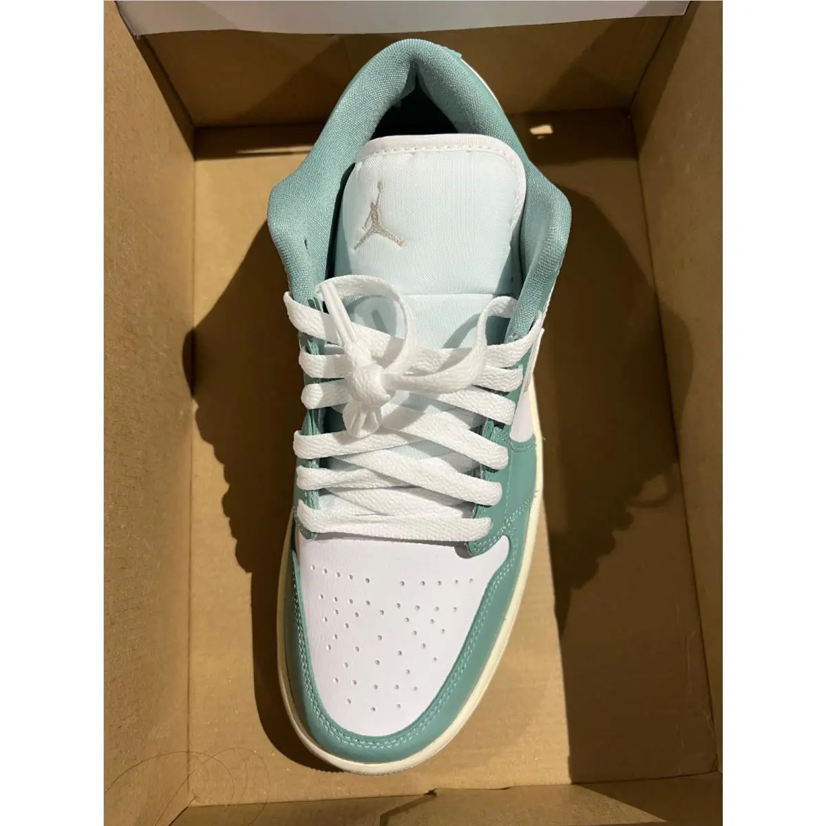 Nike shoes - WHITE/LT OREWOOD BRN CANNON 1