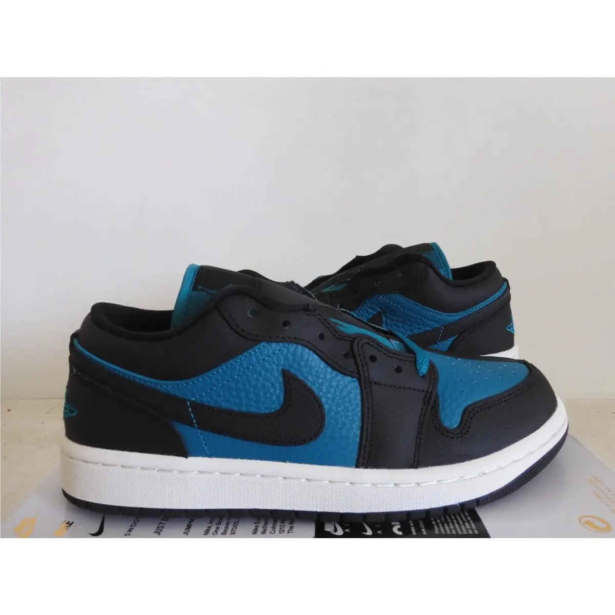 Nike shoes - Air Jordan 1 - Air - DR0502-300 - Green 0
