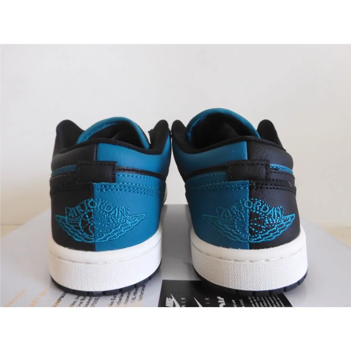 Nike shoes - Air Jordan 1 - Air - DR0502-300 - Green 3