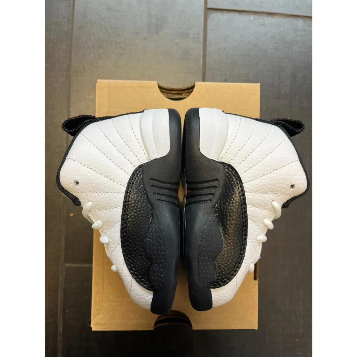 Nike shoes - Air Jordan 12 - Air - Black 2