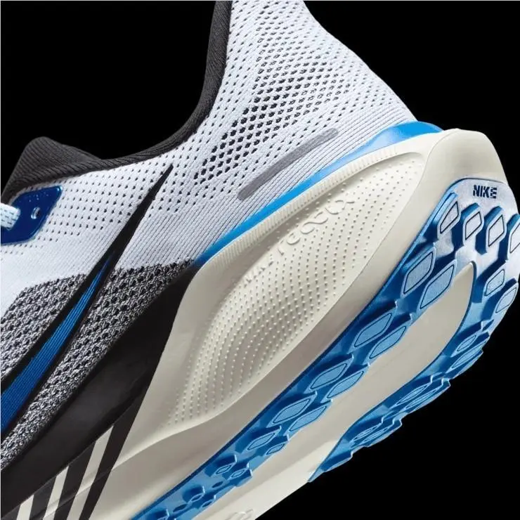 Nike shoes - Nike Air Zoom Pegasus 41 - HV5218-100 - White 3