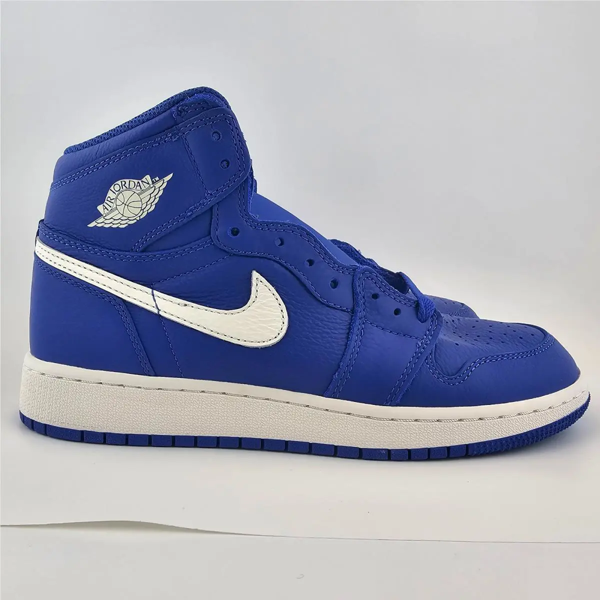 Nike shoes - Air Jordan 1 - Air - 575441-401 - Blue (UPC: 826220888743) 2