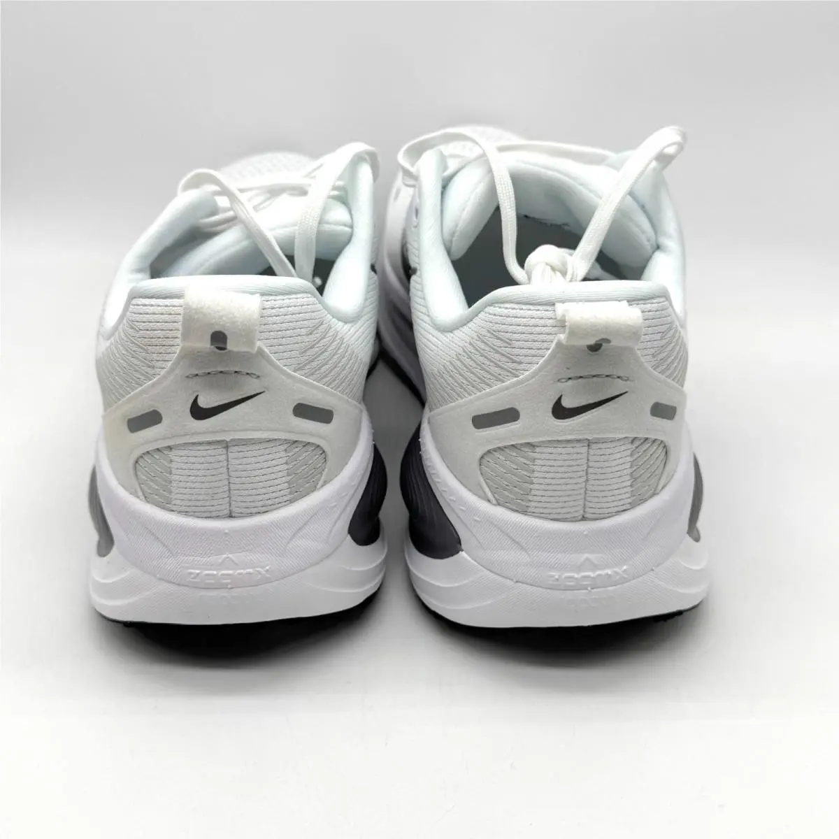 Nike shoes - Nike Vomero 18 - Vomero - IB4032-107 - White (UPC: 198482718442) 2