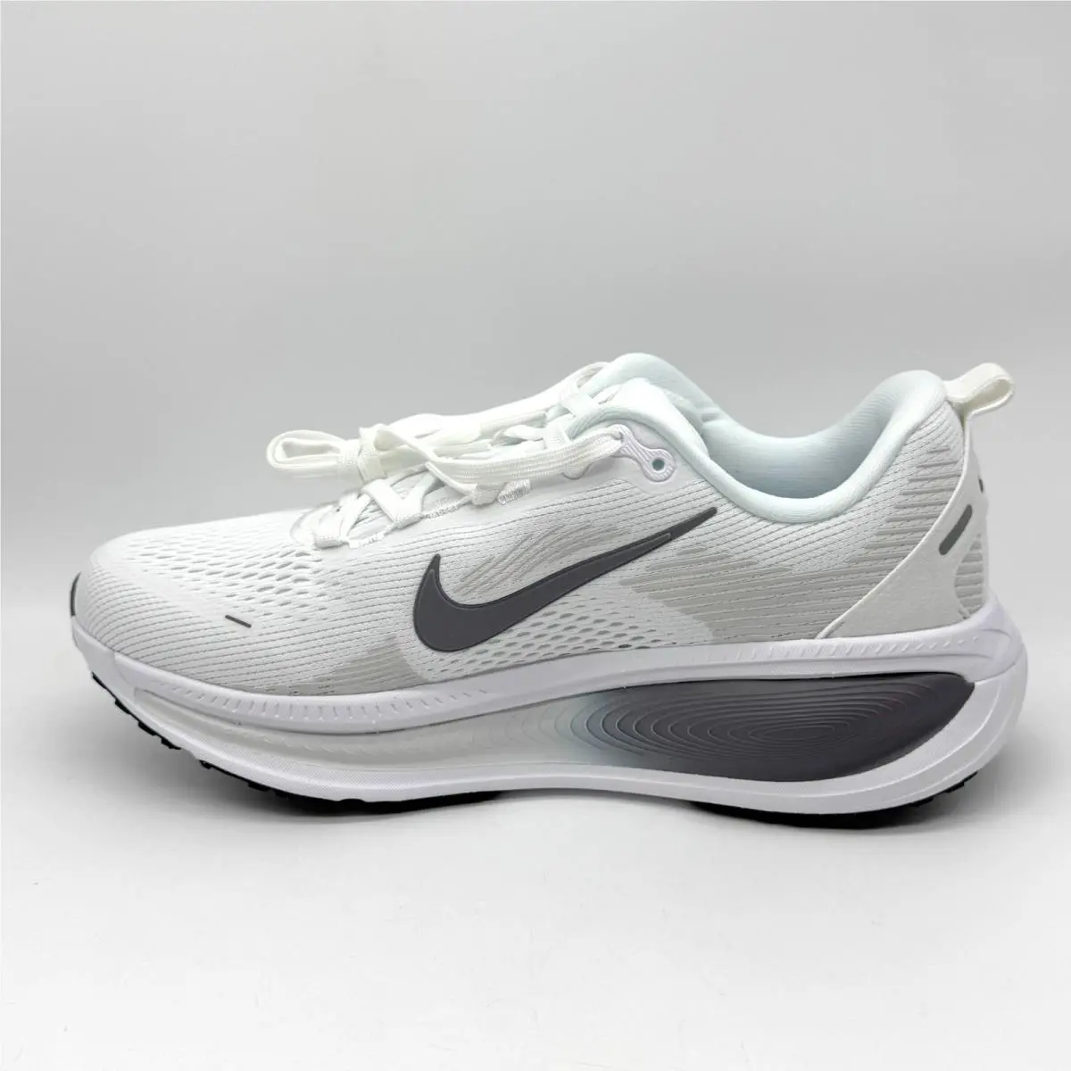 Nike shoes - Nike Vomero 18 - Vomero - IB4032-107 - White (UPC: 198482718442) 4