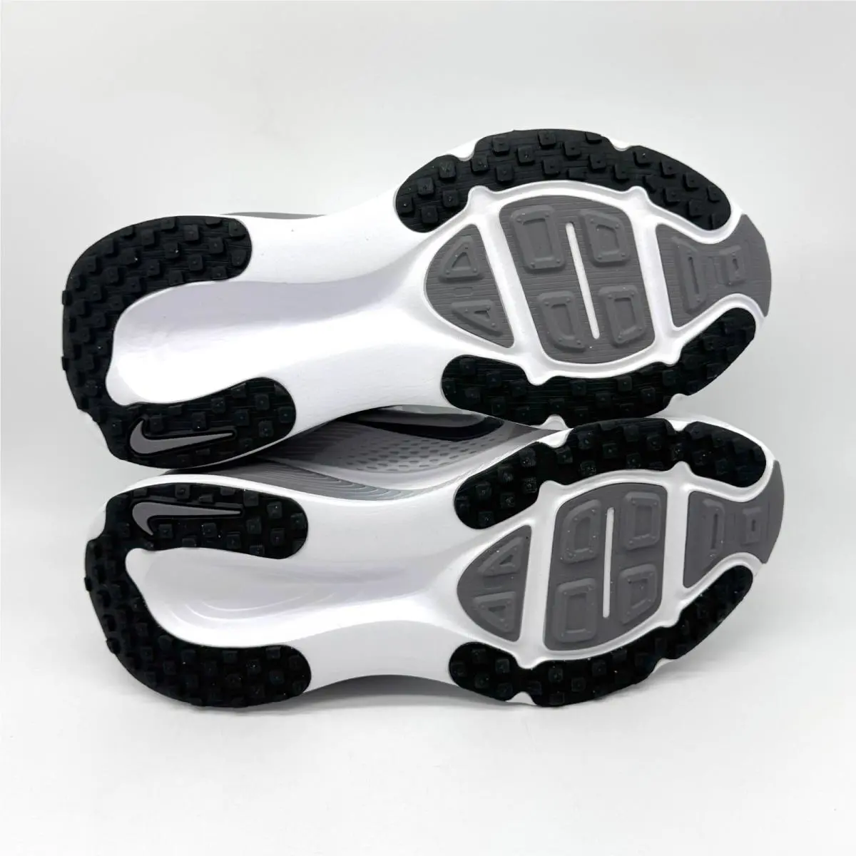 Nike shoes - Nike Vomero 18 - Vomero - IB4032-107 - White (UPC: 198482718442) 6