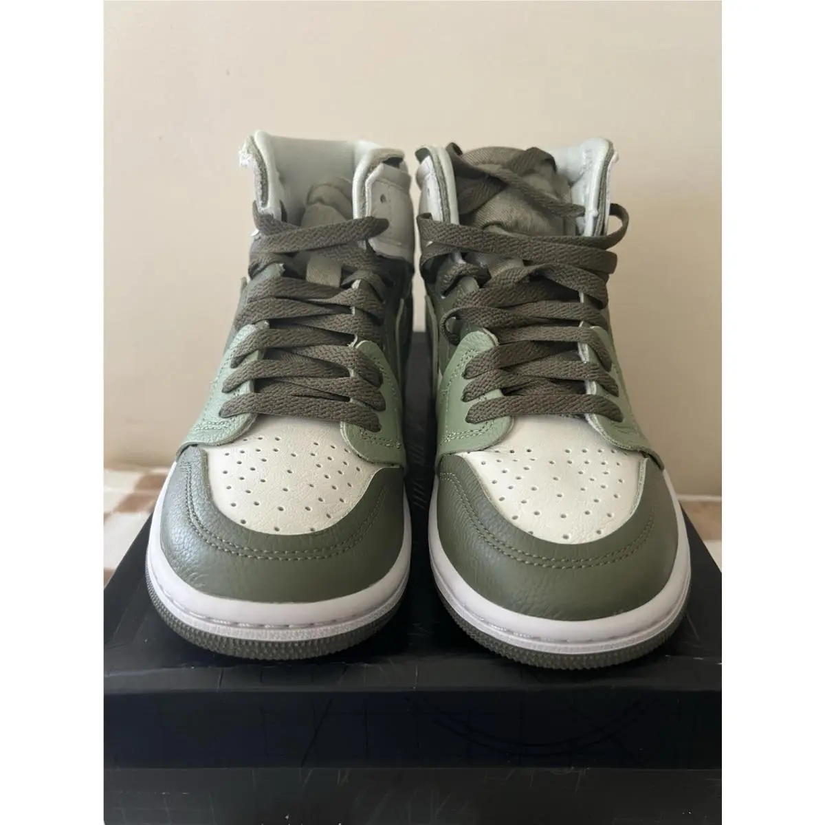 Nike shoes - Air Jordan 1 High - Air High - FB9891 201 - Medium Olive/Oil Green/Sea Glass 4