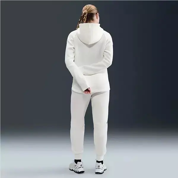 Nike clothing - White 1