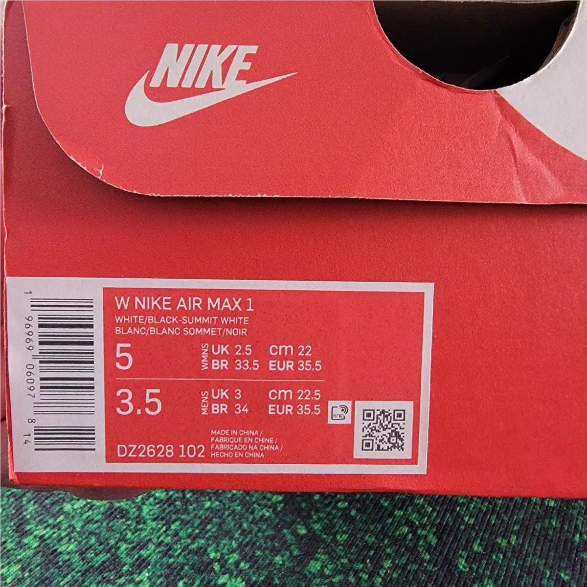 Nike shoes - White 7