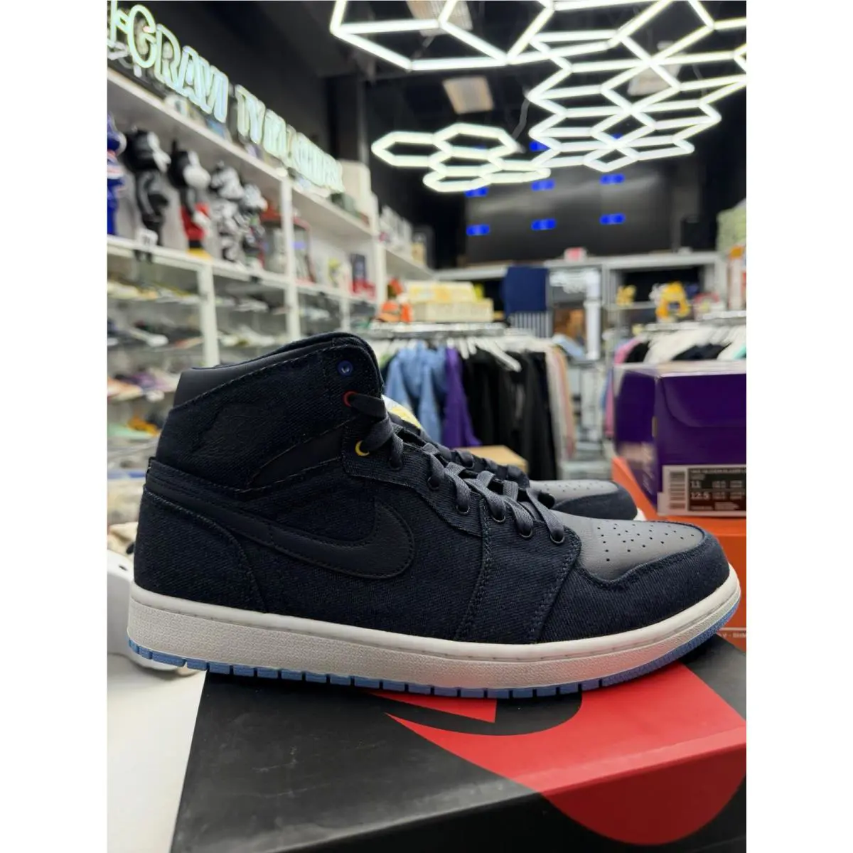 Nike shoes - Jordan 1 - 682781-415 - Blue 2