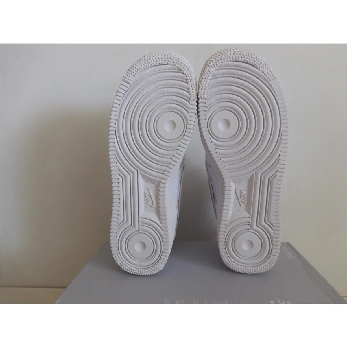 Nike shoes - Nike Air Force 1 - Air Force - White (UPC: 195866734197) 4