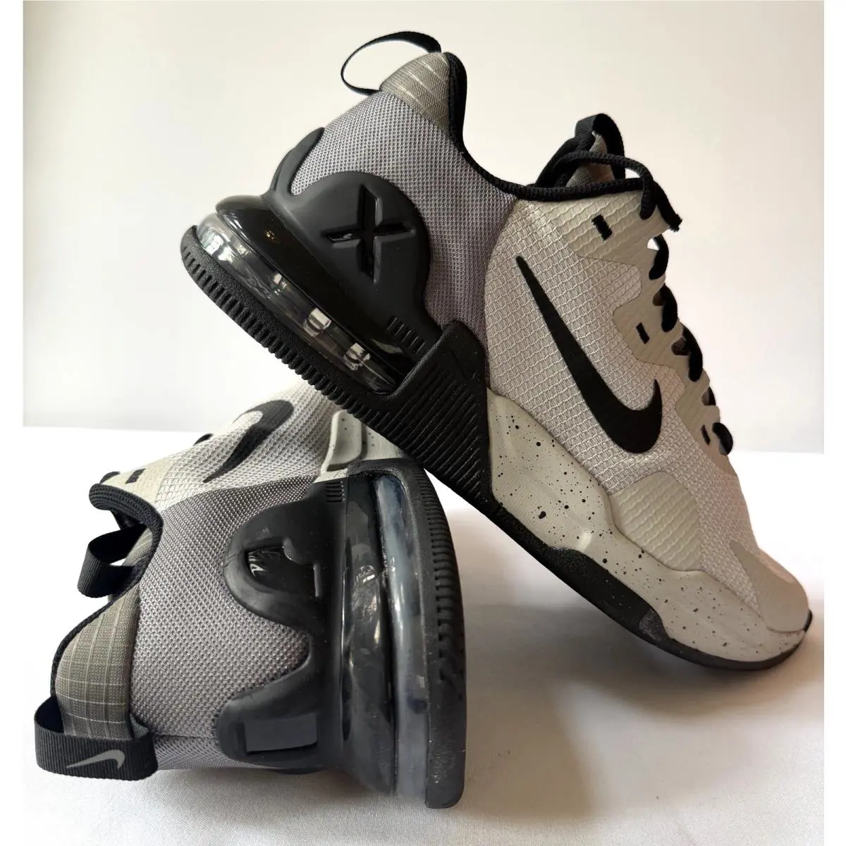 Nike shoes - air max alpha trainer 5 - black / white 4